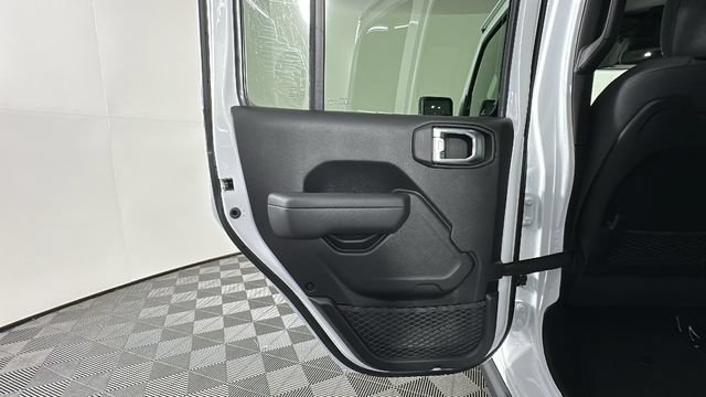 New 2026 Jeep Wrangler Unlimited Rubicon AWD/4WD image 11