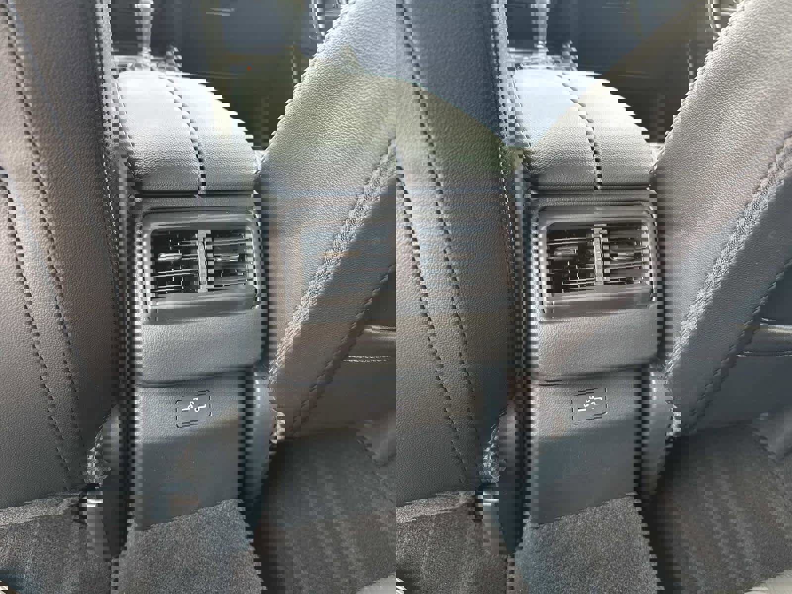 Used 2025 MAZDA CX-50 AWD 2.5 S w/ Preferred Package image 16