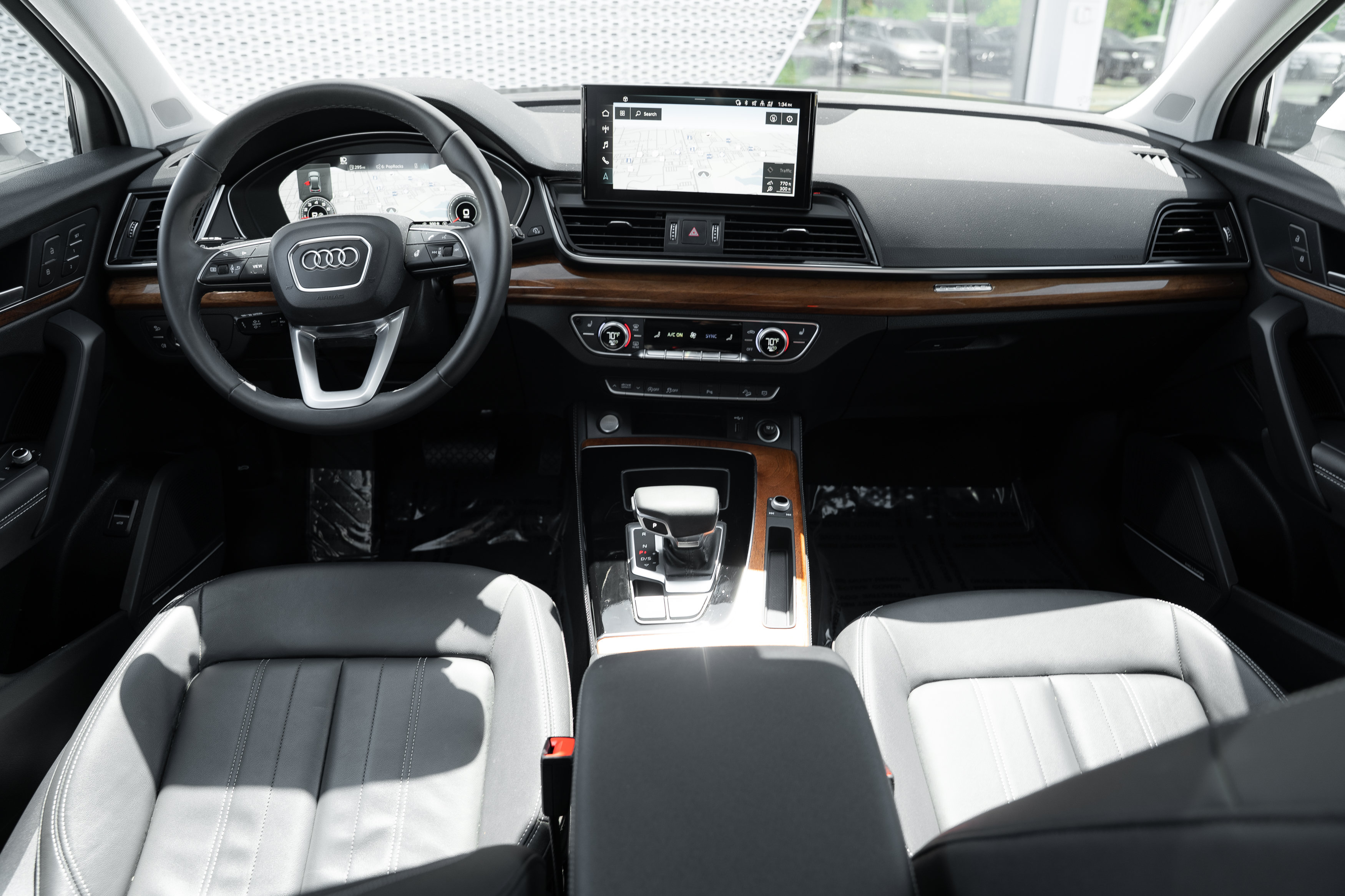 Certified 2023 Audi Q5 2.0T Premium Plus w/ Premium Plus Package AWD/4WD image 8