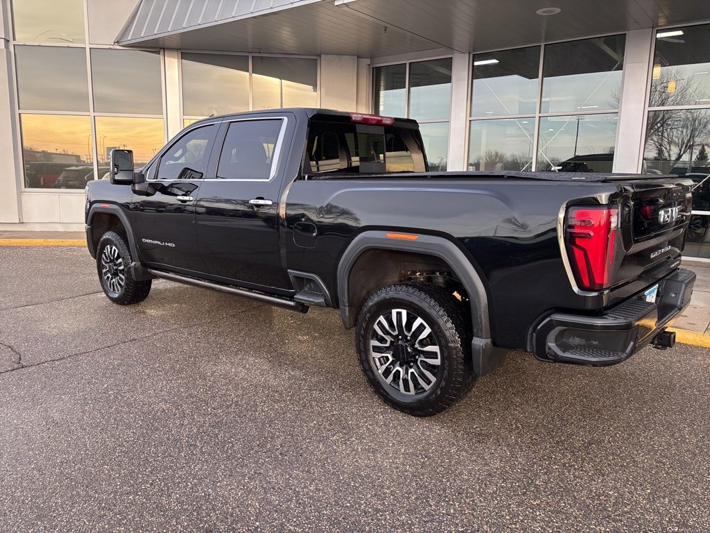 Used 2024 GMC Sierra 3500 Denali Ultimate image 2