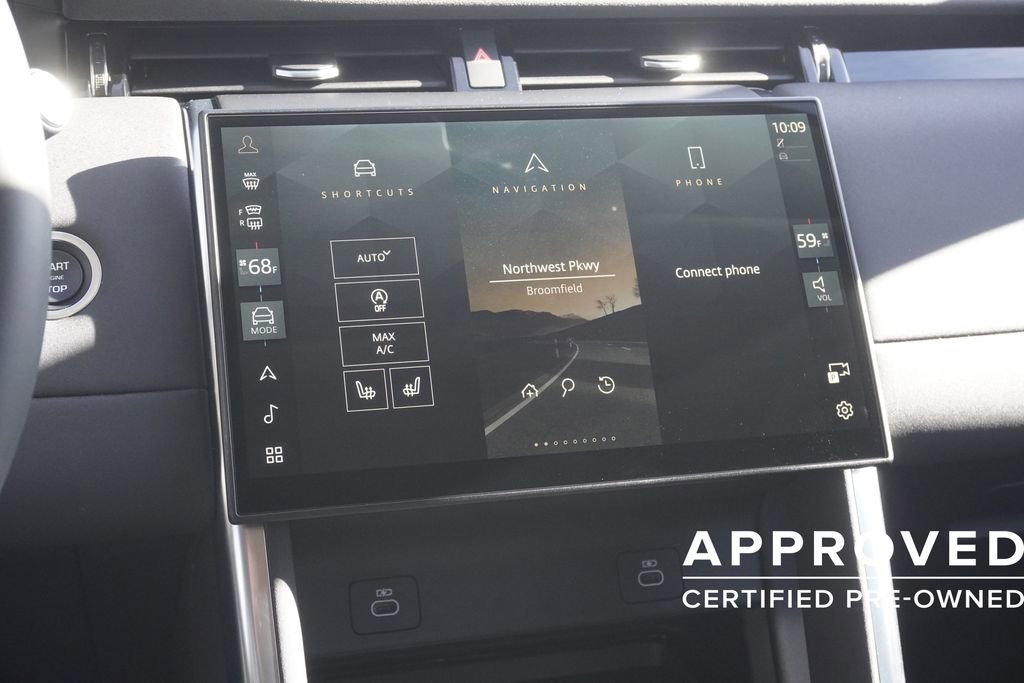 Used 2025 Land Rover Discovery Sport S image 15