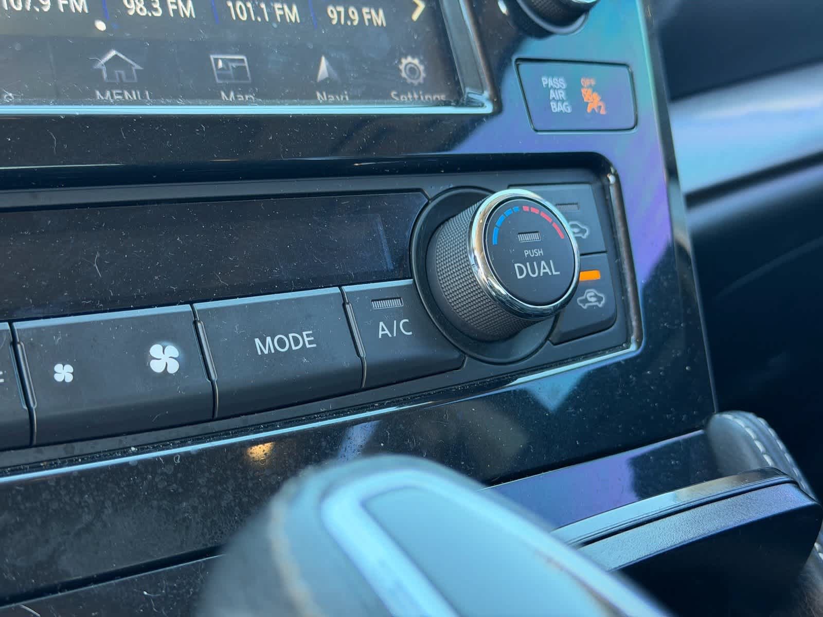 Certified 2017 Nissan Maxima 3.5 SL FWD image 24