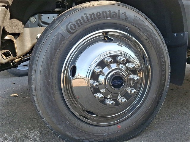 New 2025 Ford F550 4x4 Crew Cab Super Duty image 5