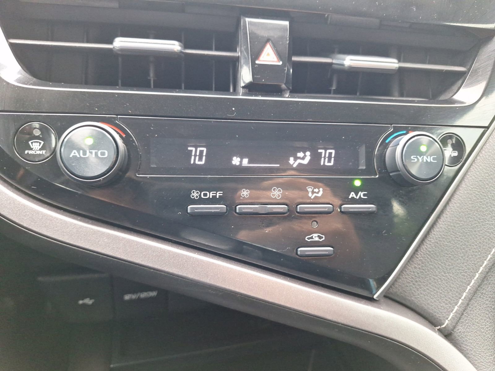 Used 2023 Toyota Camry SE w/ Convenience Package FWD image 25