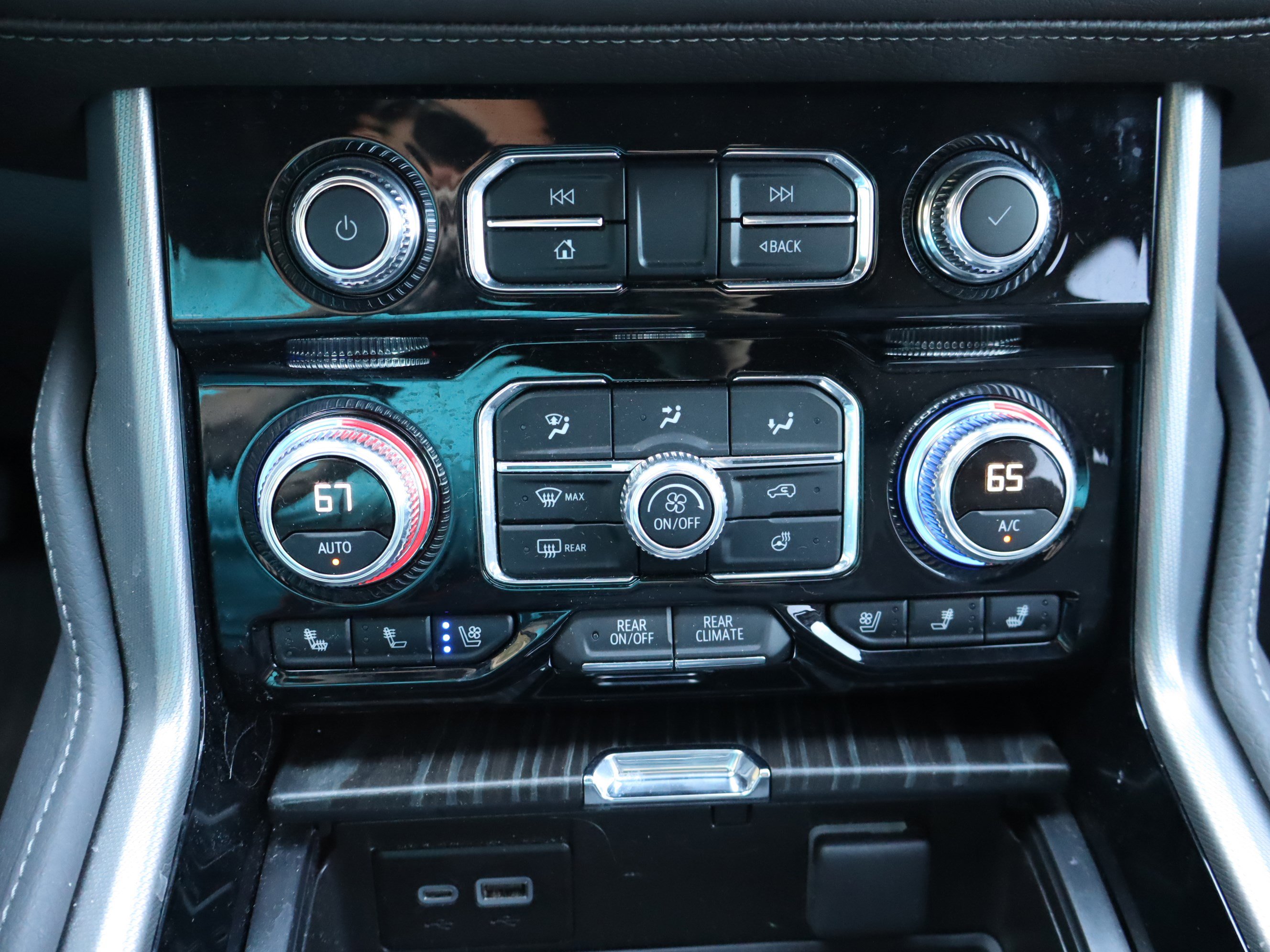 Certified 2024 GMC Yukon XL Denali w/ Advanced Technology Package image 31