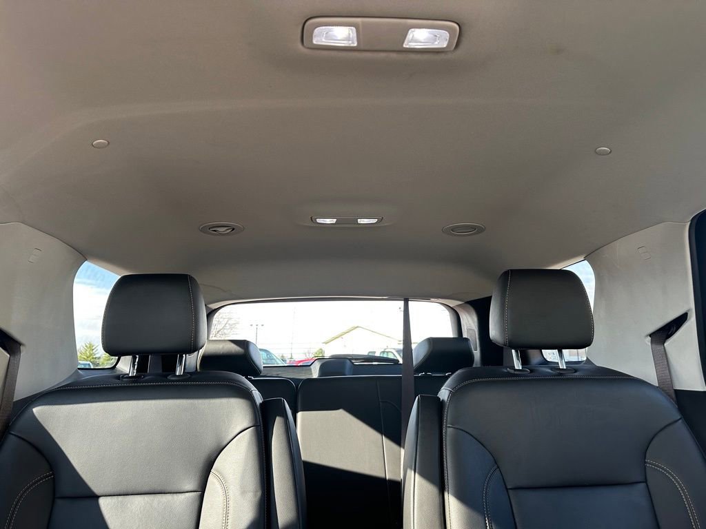 Used 2021 Chevrolet Traverse LT w/ LT Premium Package image 35