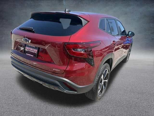 Used 2024 Chevrolet Trax RS w/ Sunroof Package FWD image 6