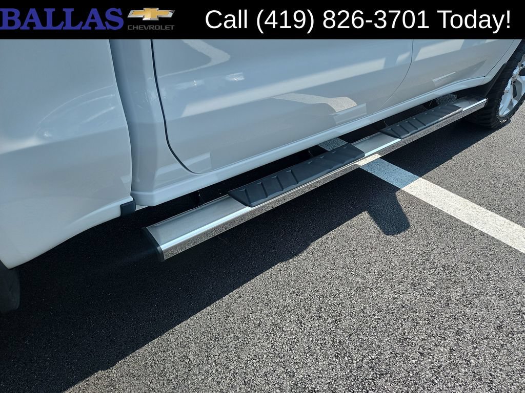 Certified 2022 Chevrolet Silverado 1500 RST w/ Redline Edition AWD/4WD image 30