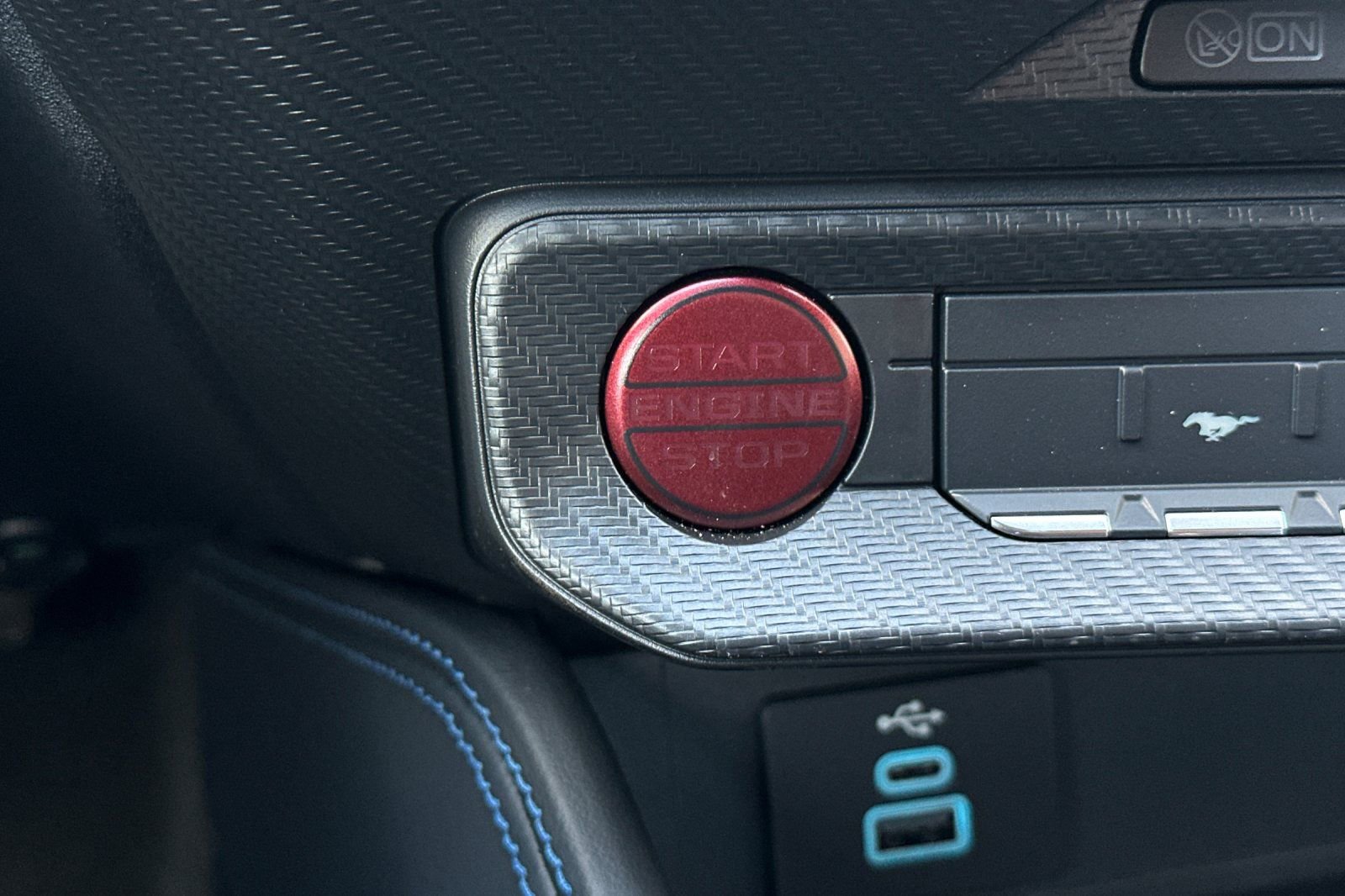 New 2026 Ford Mustang Dark Horse image 21