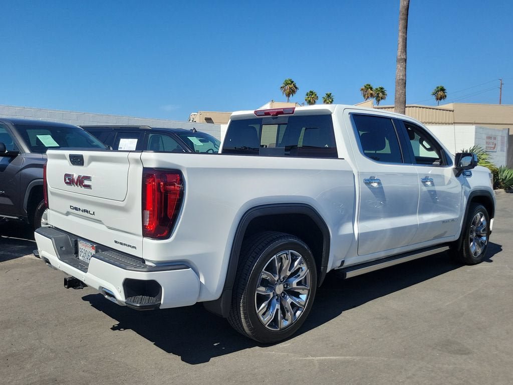 Used 2024 GMC Sierra 1500 Denali RWD image 3