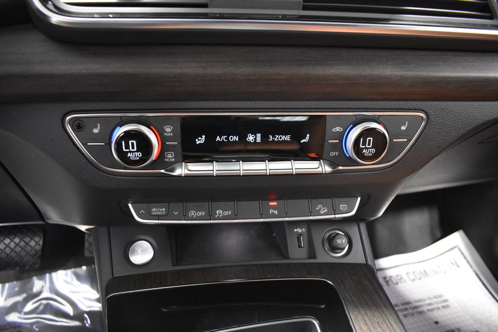 Used 2023 Audi Q5 2.0T Premium w/ Convenience Package AWD/4WD image 20