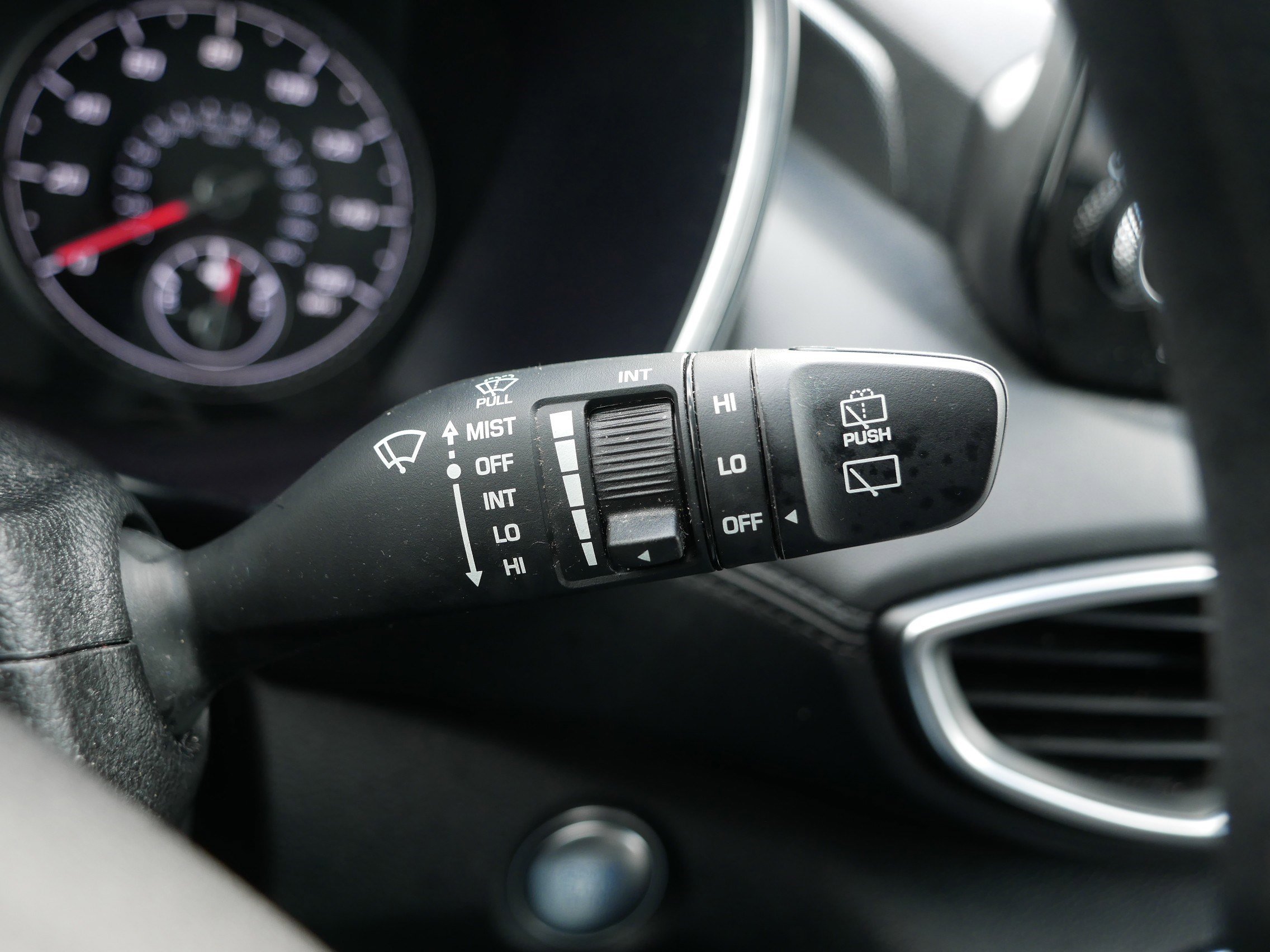 Used 2022 Hyundai Santa Fe SEL image 33