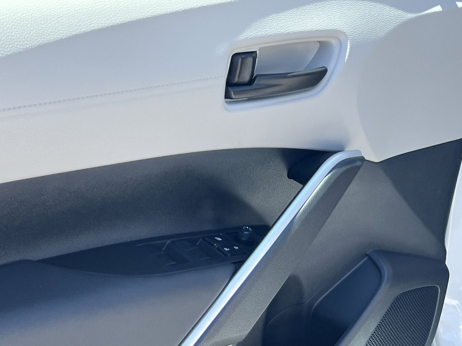 New 2026 Toyota Corolla Cross L FWD image 10