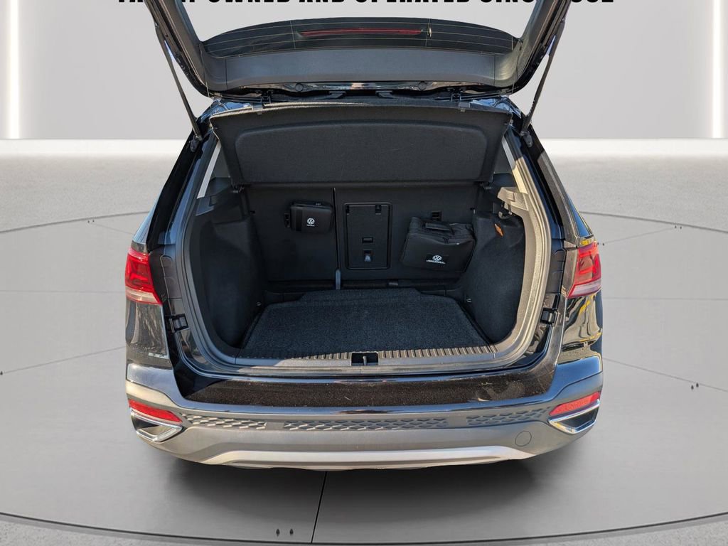 Certified 2023 Volkswagen Taos SE FWD image 9