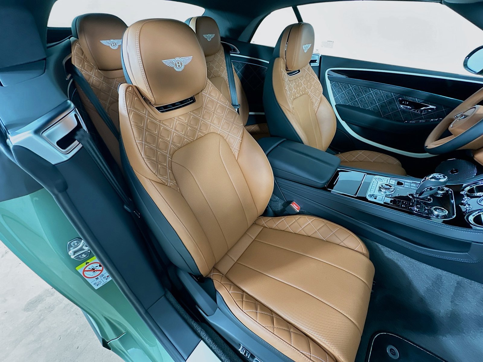 Used 2024 Bentley Continental GT Mulliner AWD/4WD image 45