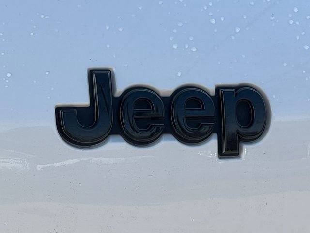 Used 2024 Jeep Grand Cherokee L Limited w/ Black Appearance Package image 54
