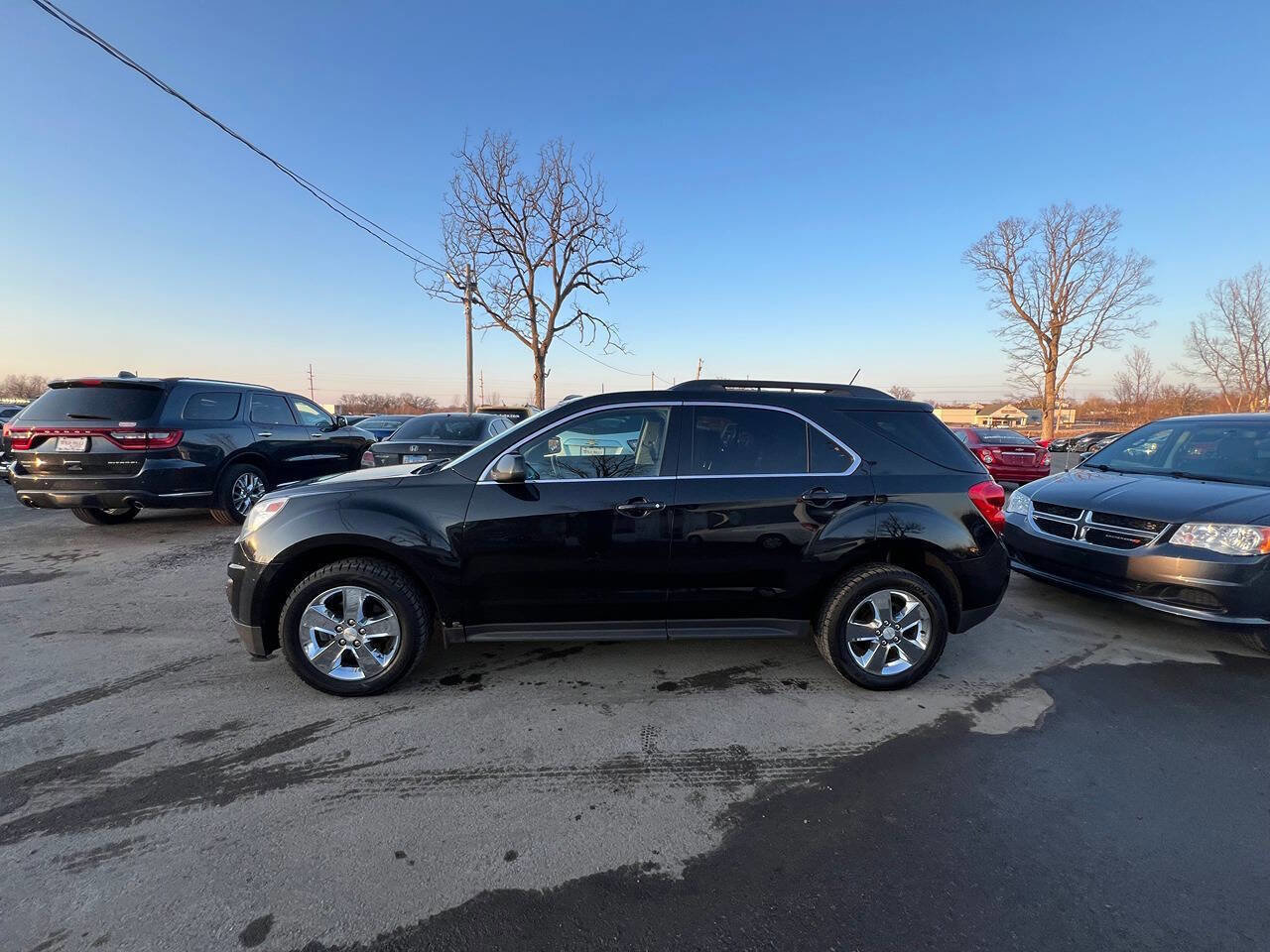 Used 2013 Chevrolet Equinox LT w/ Driver Convenience Package FWD image 2