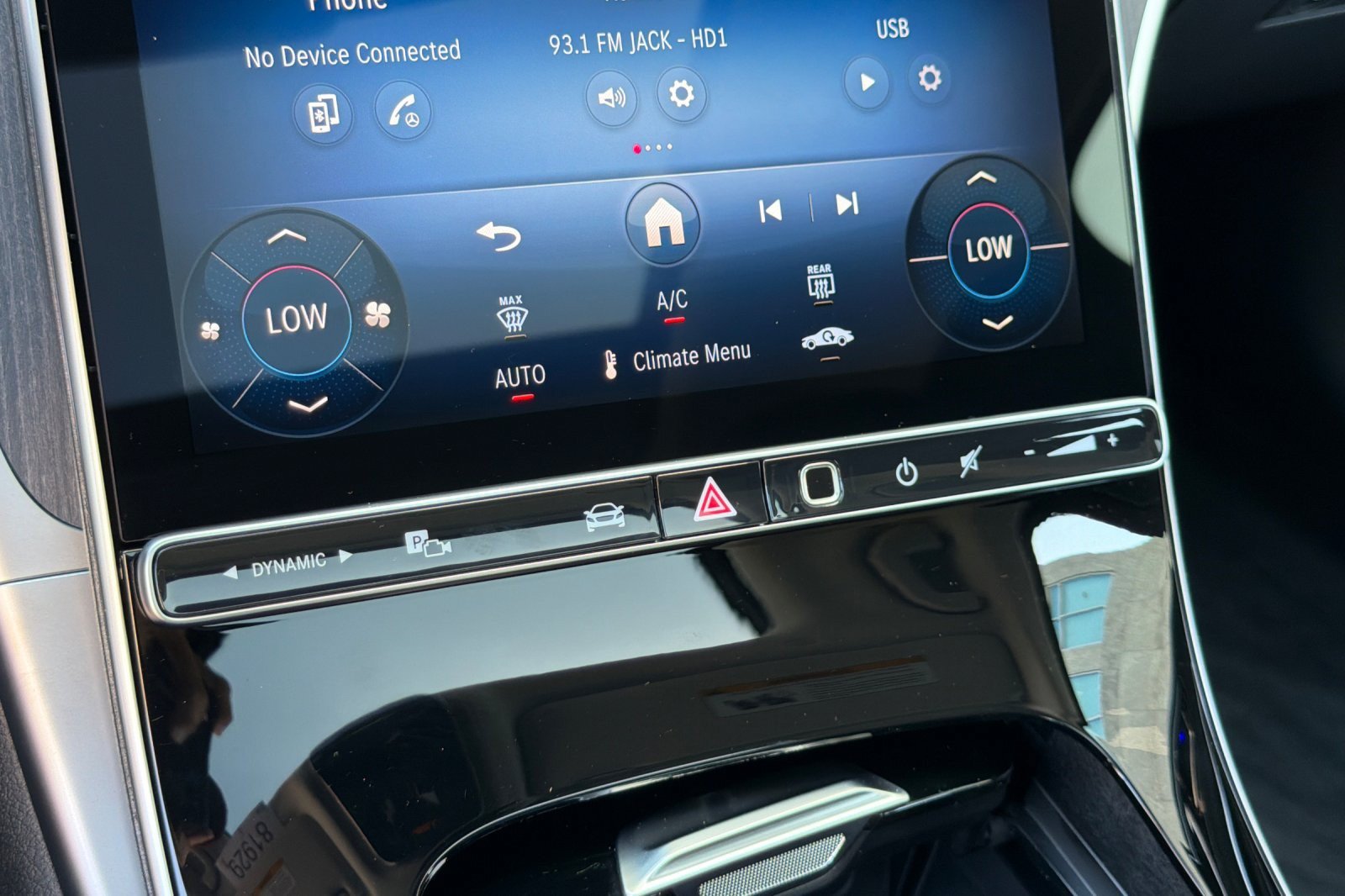 New 2026 Mercedes-Benz C 300 Sedan image 18