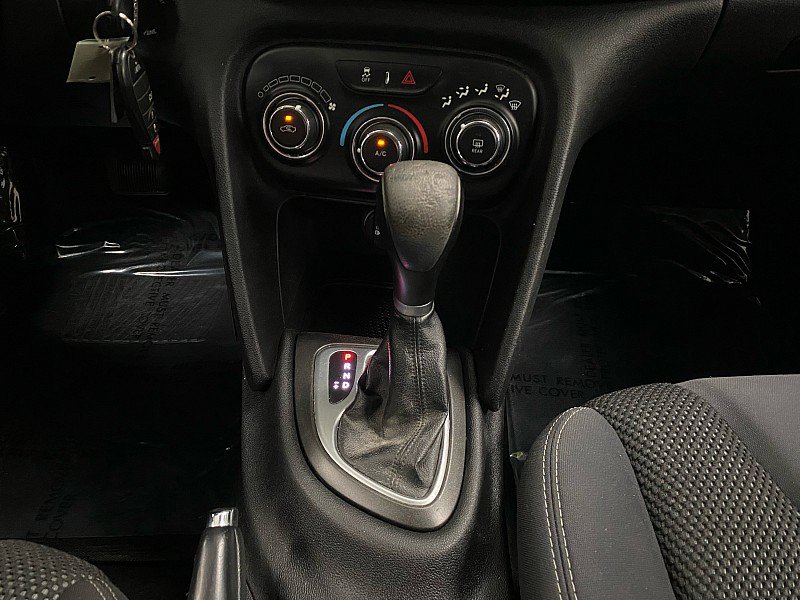 Used 2016 Dodge Dart SXT image 20