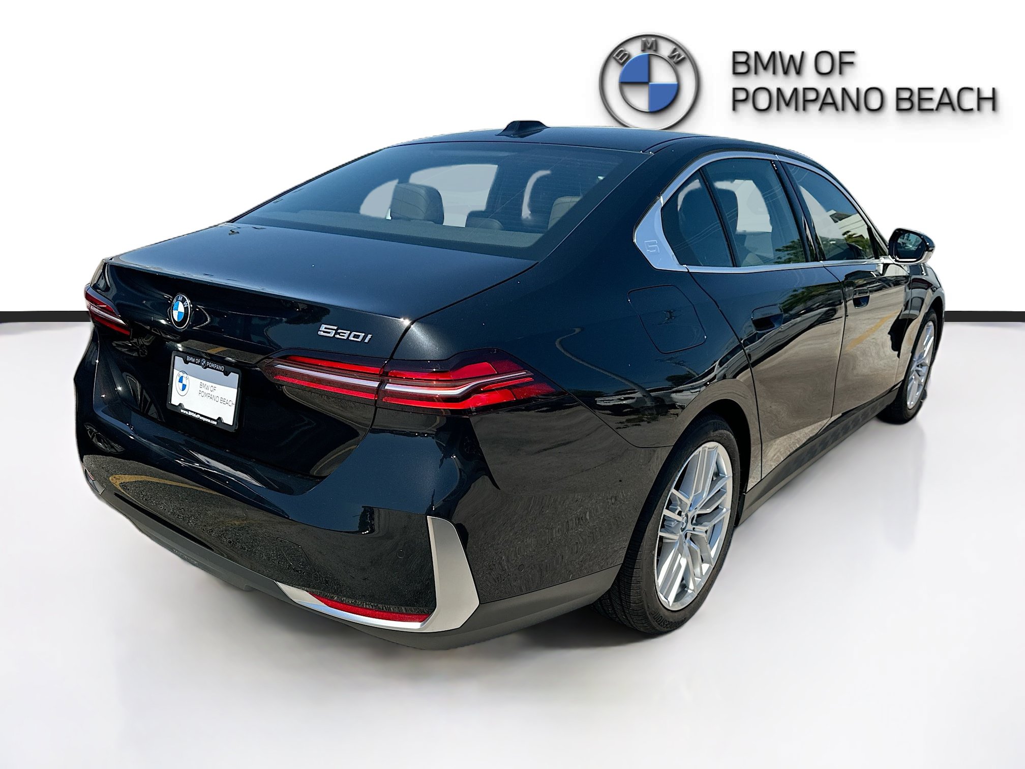 New 2025 BMW 530i w/ Premium Package RWD image 6
