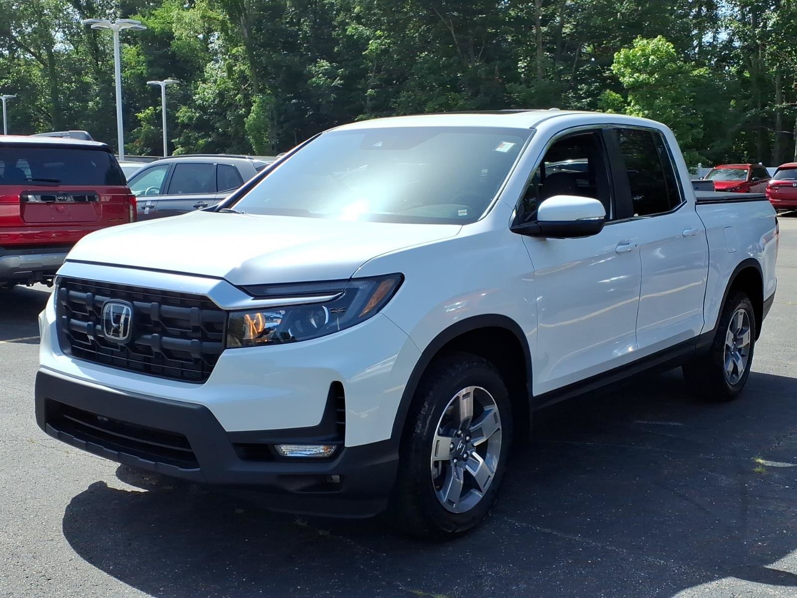 Certified 2025 Honda Ridgeline RTL image 3