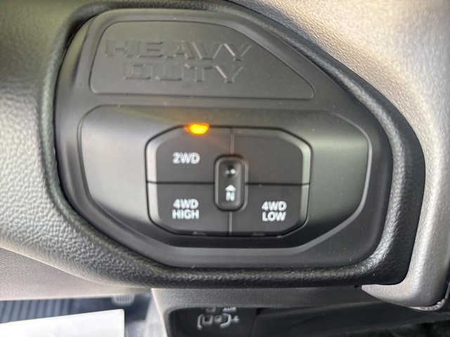 New 2025 RAM 4500 4x4 Crew Cab DRW image 30