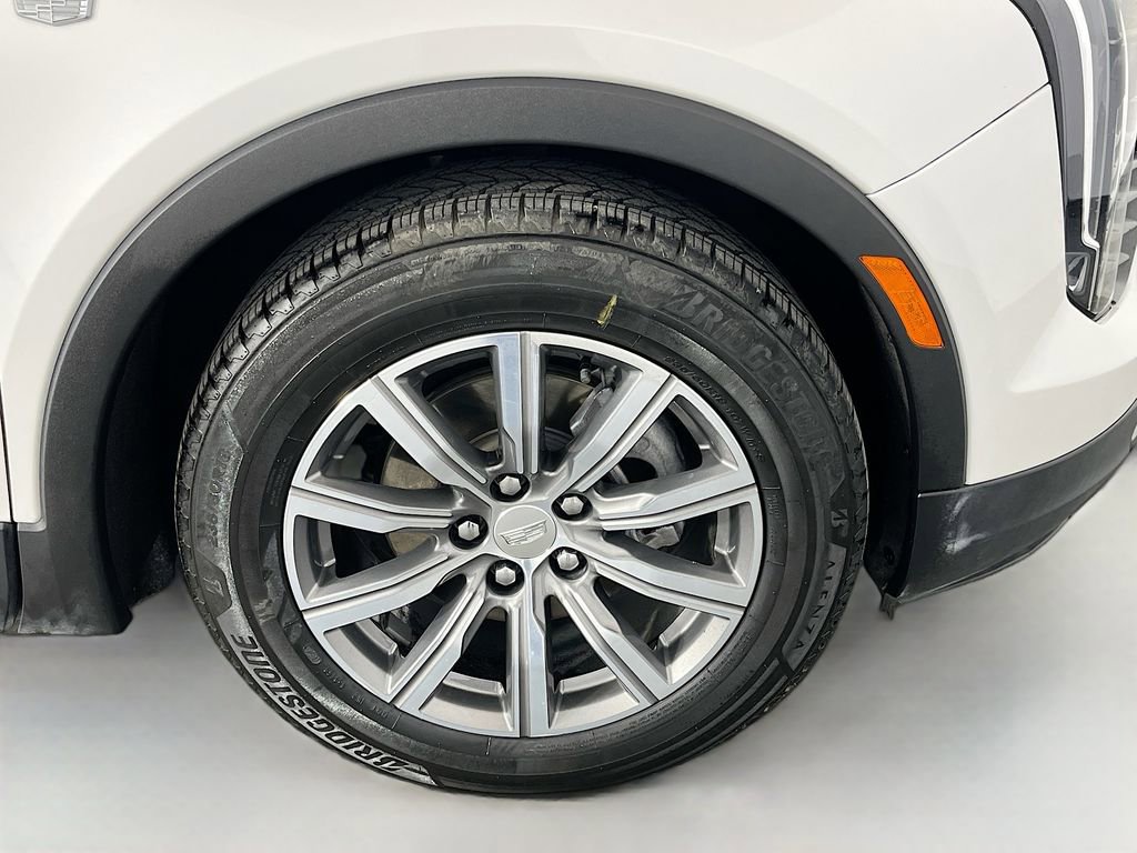 Used 2020 Cadillac XT4 Sport w/ Driver Awareness Package AWD/4WD image 38