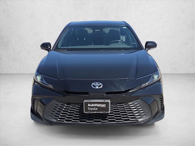 Used 2025 Toyota Camry SE FWD video 2