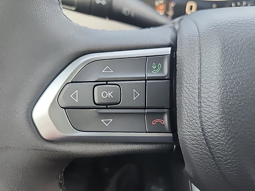 New 2026 Jeep Compass Limited image 25