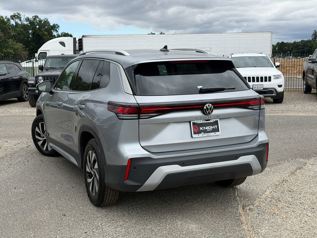 New 2026 Volkswagen Tiguan S FWD image 9
