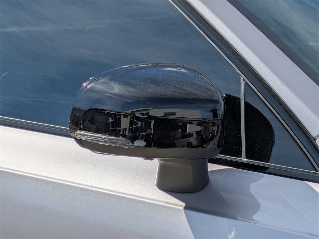 Used 2026 Volvo XC90 B6 Ultra w/ Lounge Package image 12