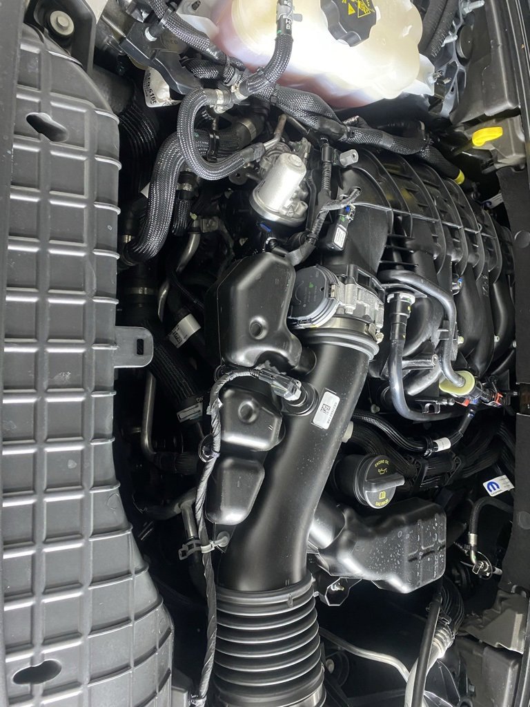 Used 2025 Jeep Grand Cherokee Laredo w/ Luxury Tech Group I image 30