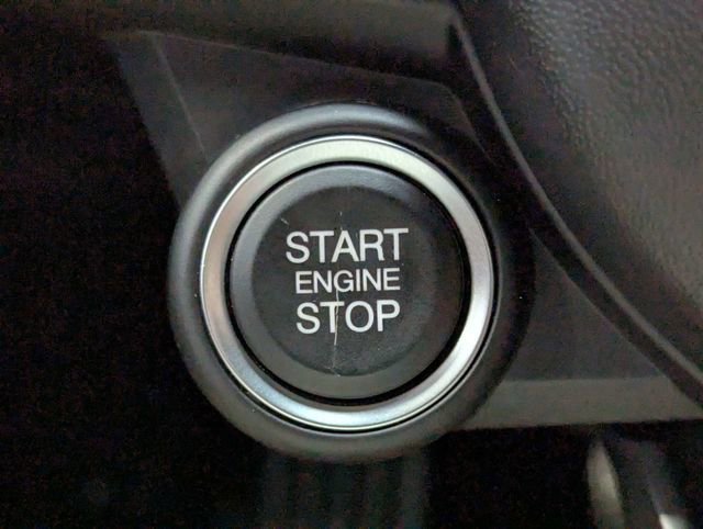 Used 2022 Alfa Romeo Giulia Veloce RWD image 21