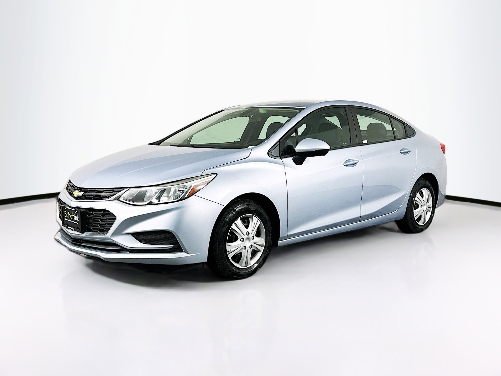 Used 2017 Chevrolet Cruze LS FWD image 3