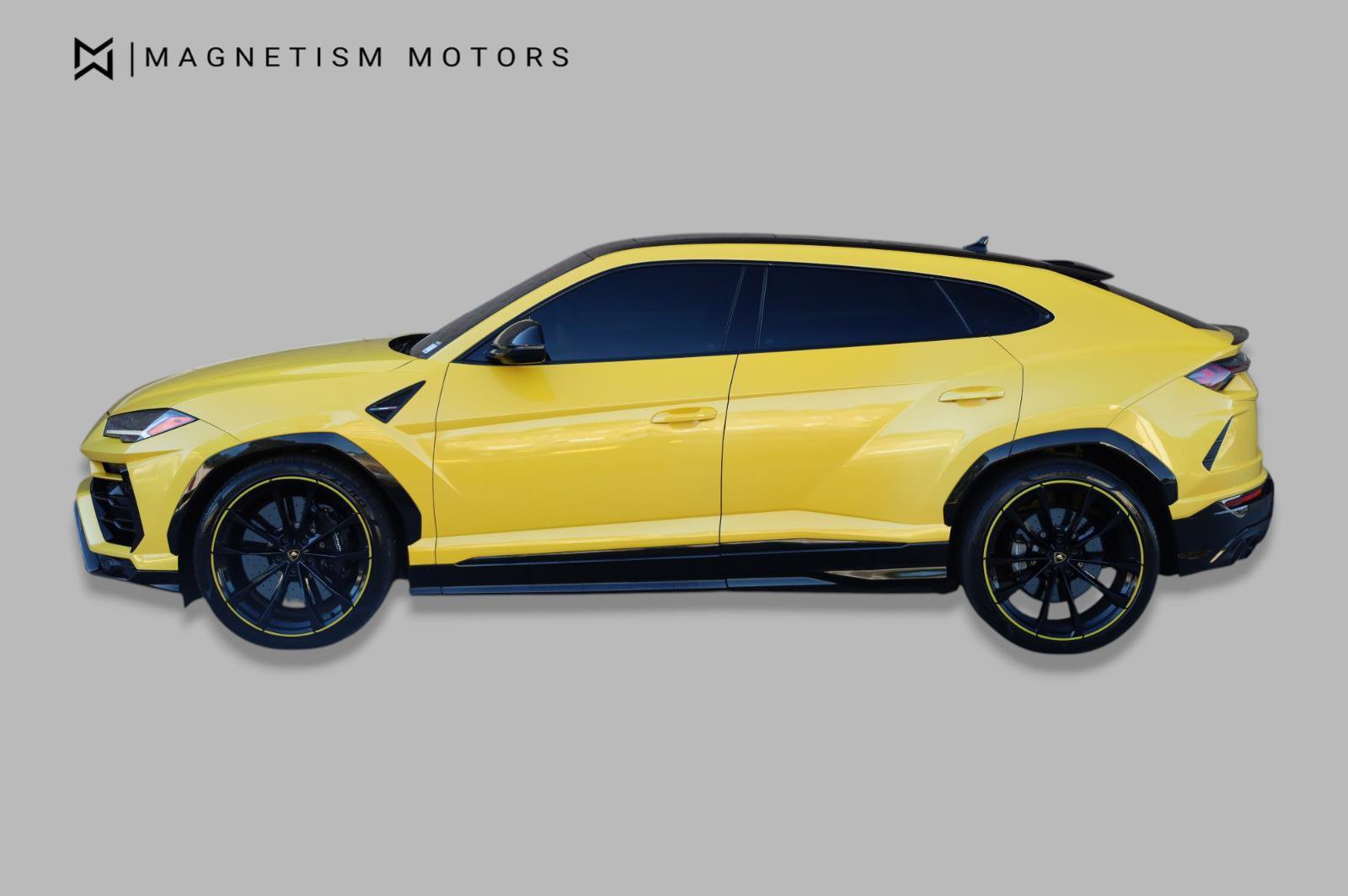 Used 2021 Lamborghini Urus AWD/4WD image 3
