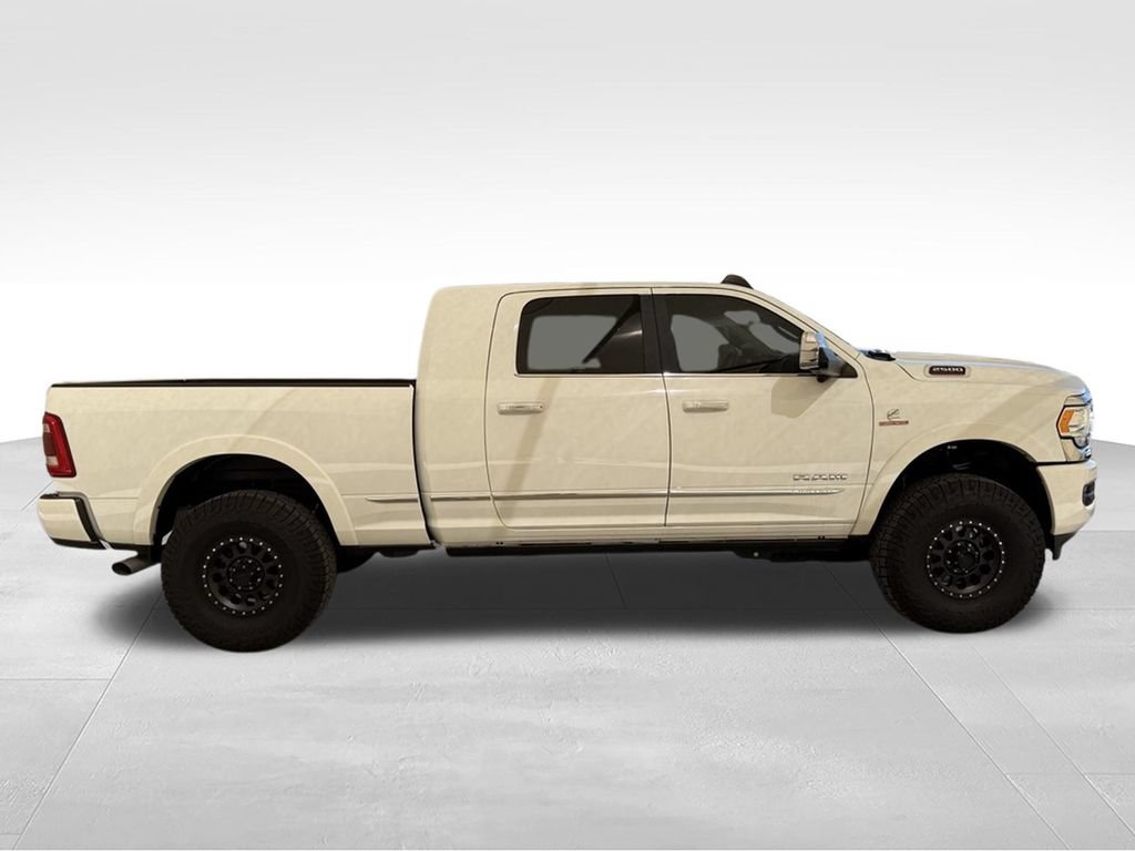 Used 2022 RAM 2500 Limited AWD/4WD image 7