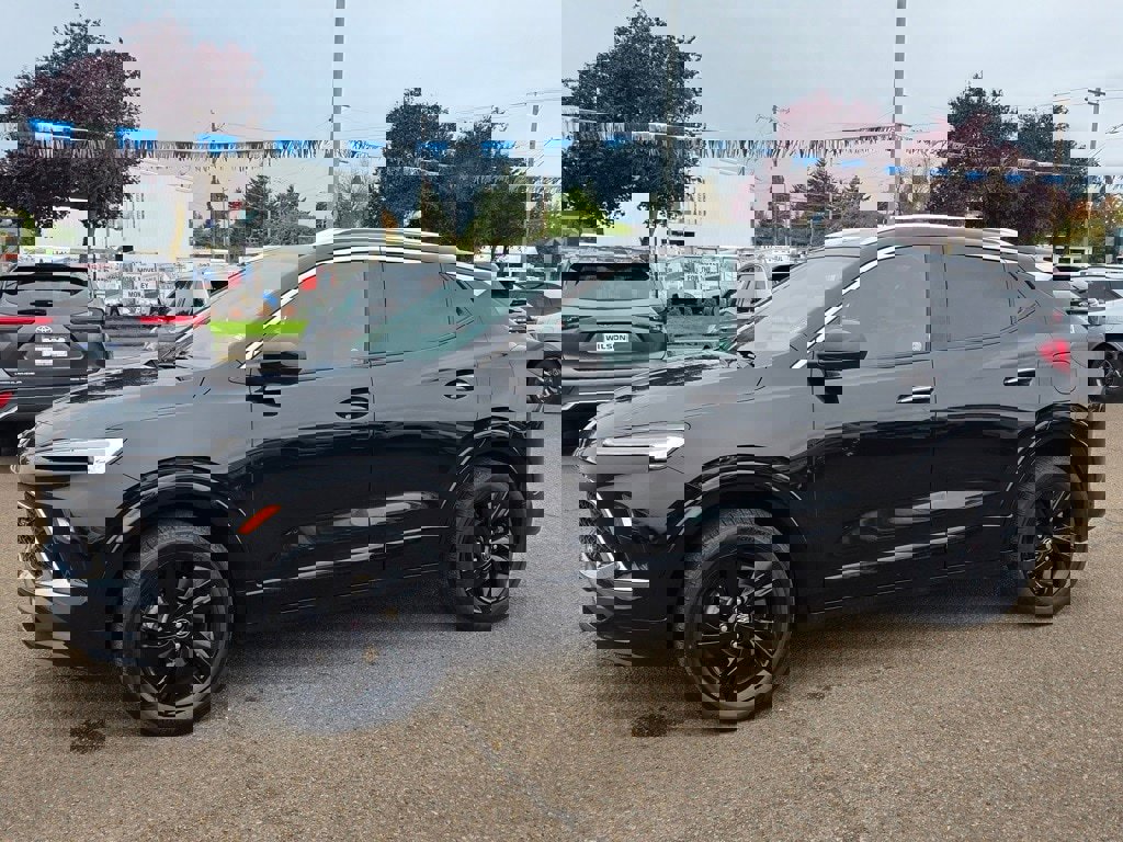 Used 2024 Buick Encore GX Sport Touring image 31