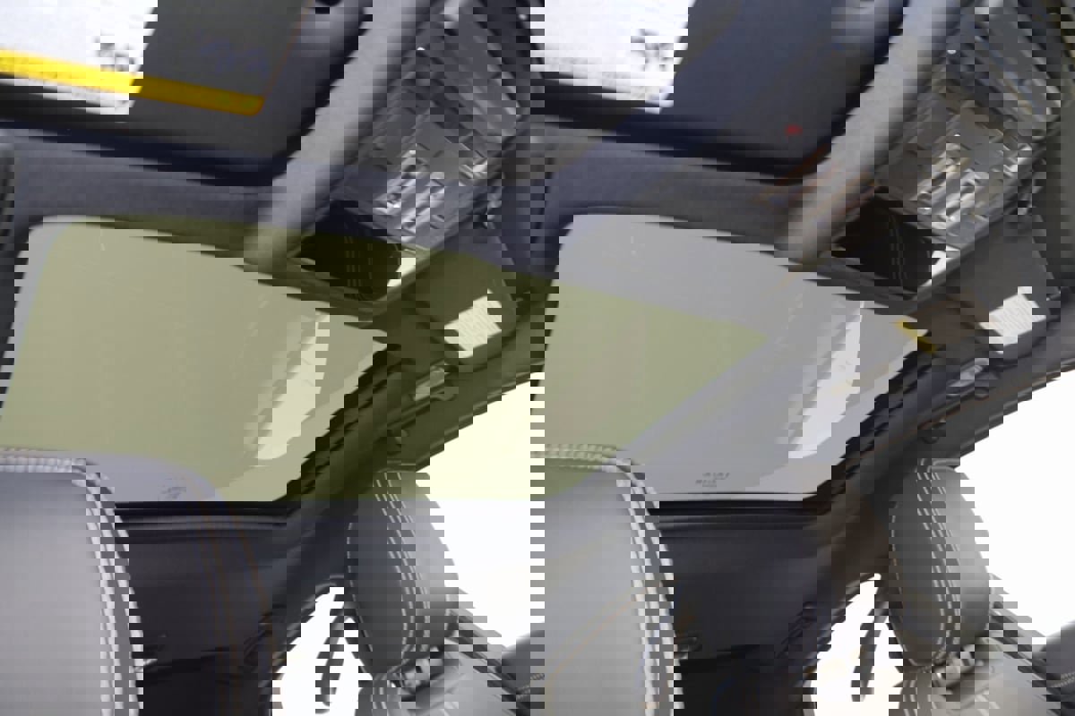 Used 2024 Jaguar XF R-Dynamic SE image 11