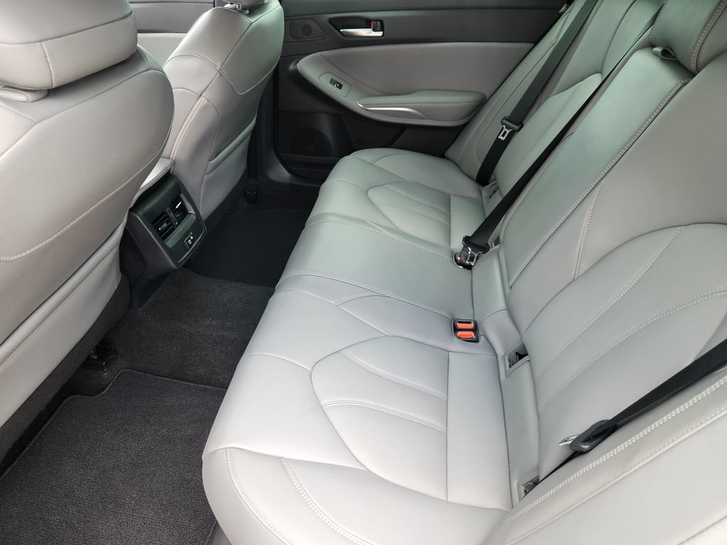 Used 2020 Toyota Avalon XLE w/ Moonroof Package FWD image 33