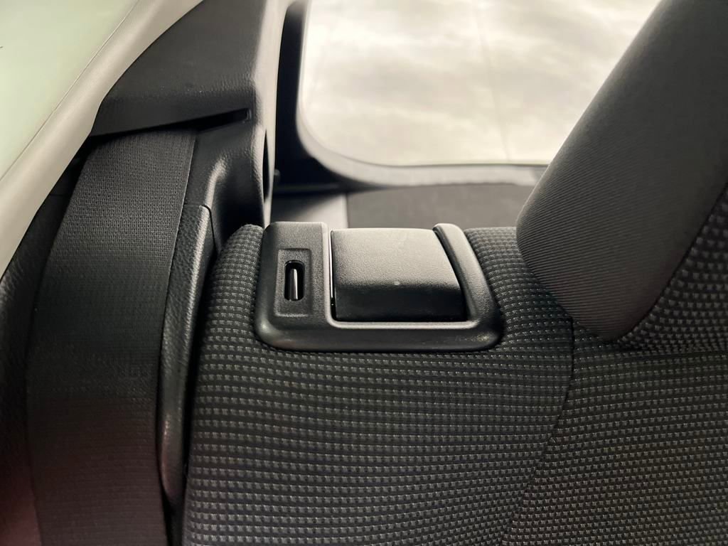 Used 2023 Toyota RAV4 LE image 18