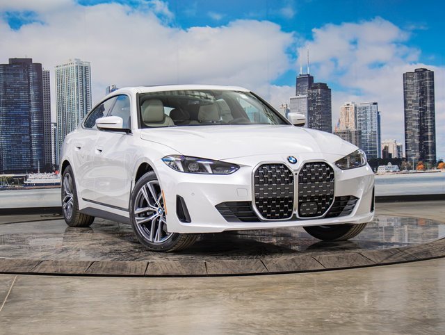 New 2026 BMW 430i xDrive w/ Premium Package