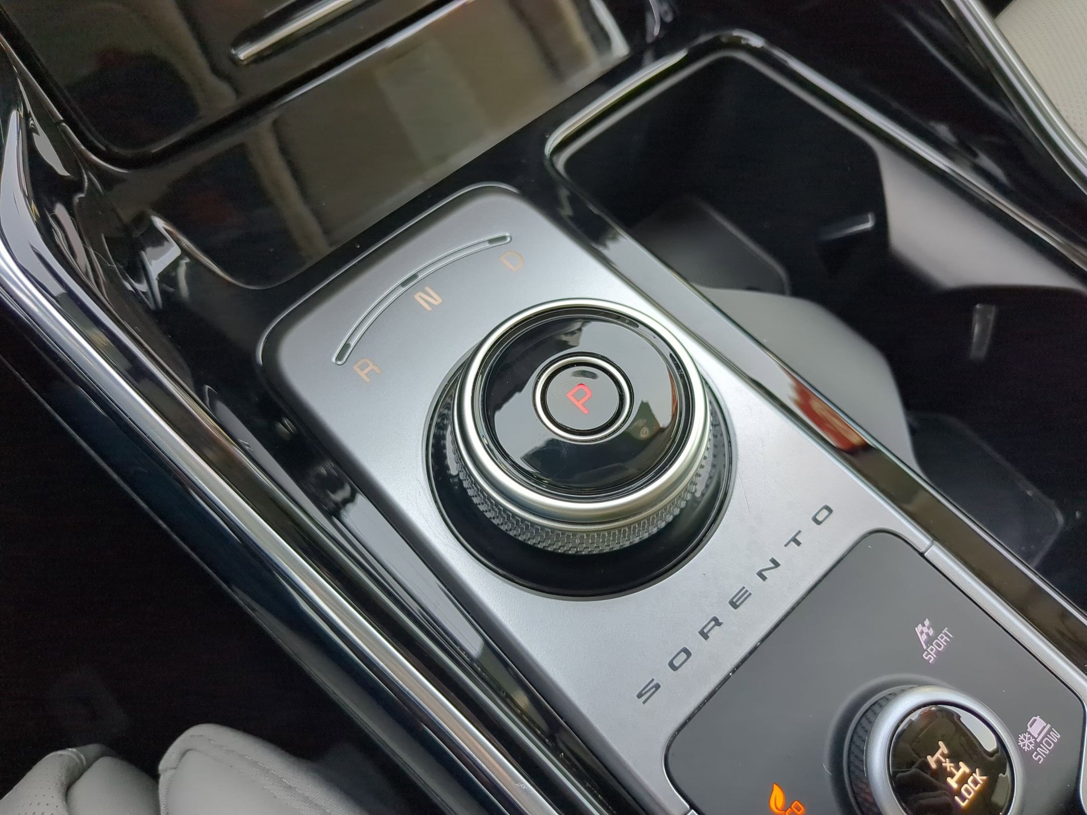 Certified 2024 Kia Sorento SX Prestige image 24