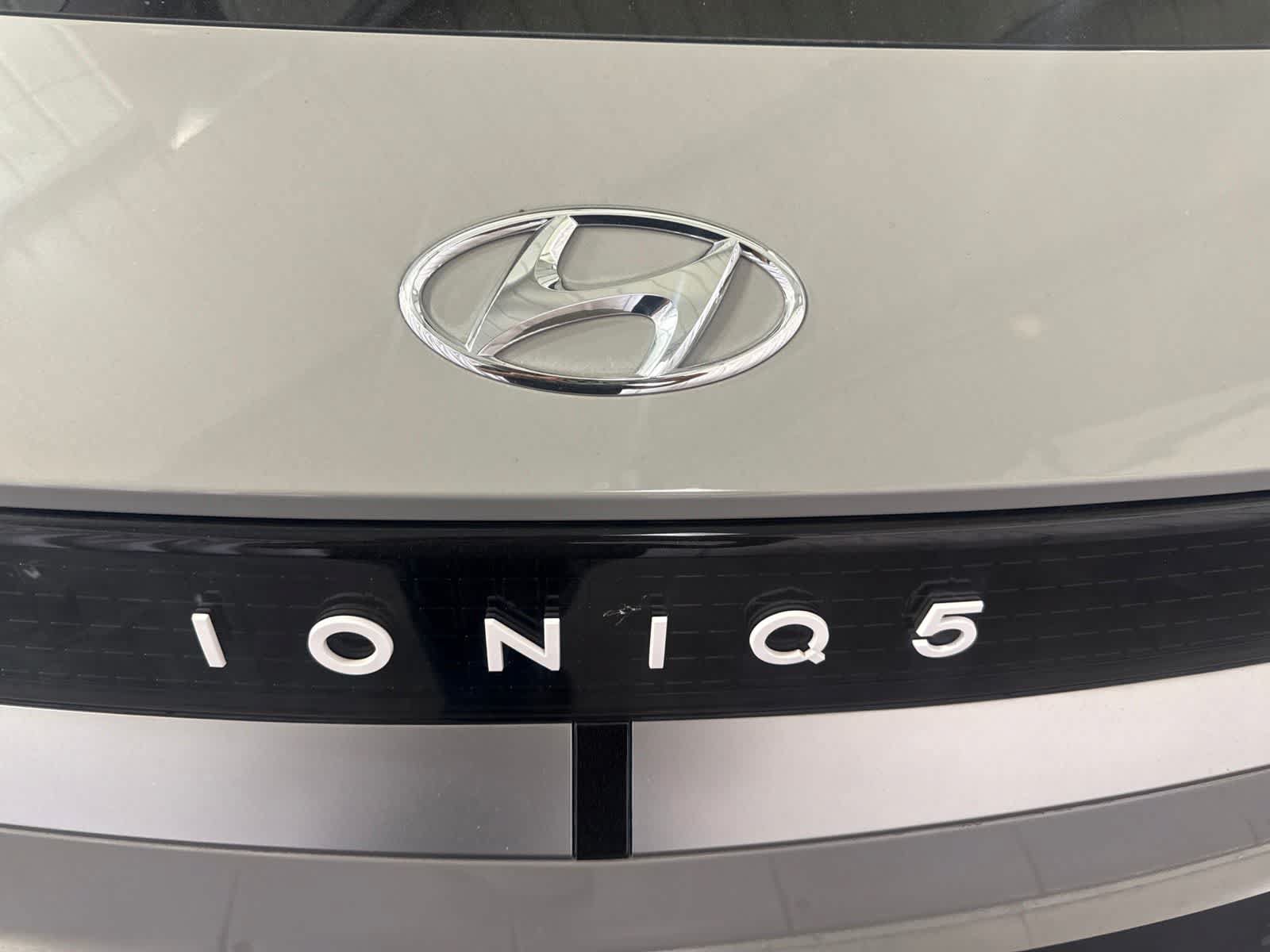 Used 2024 Hyundai Ioniq 5 SEL RWD image 11
