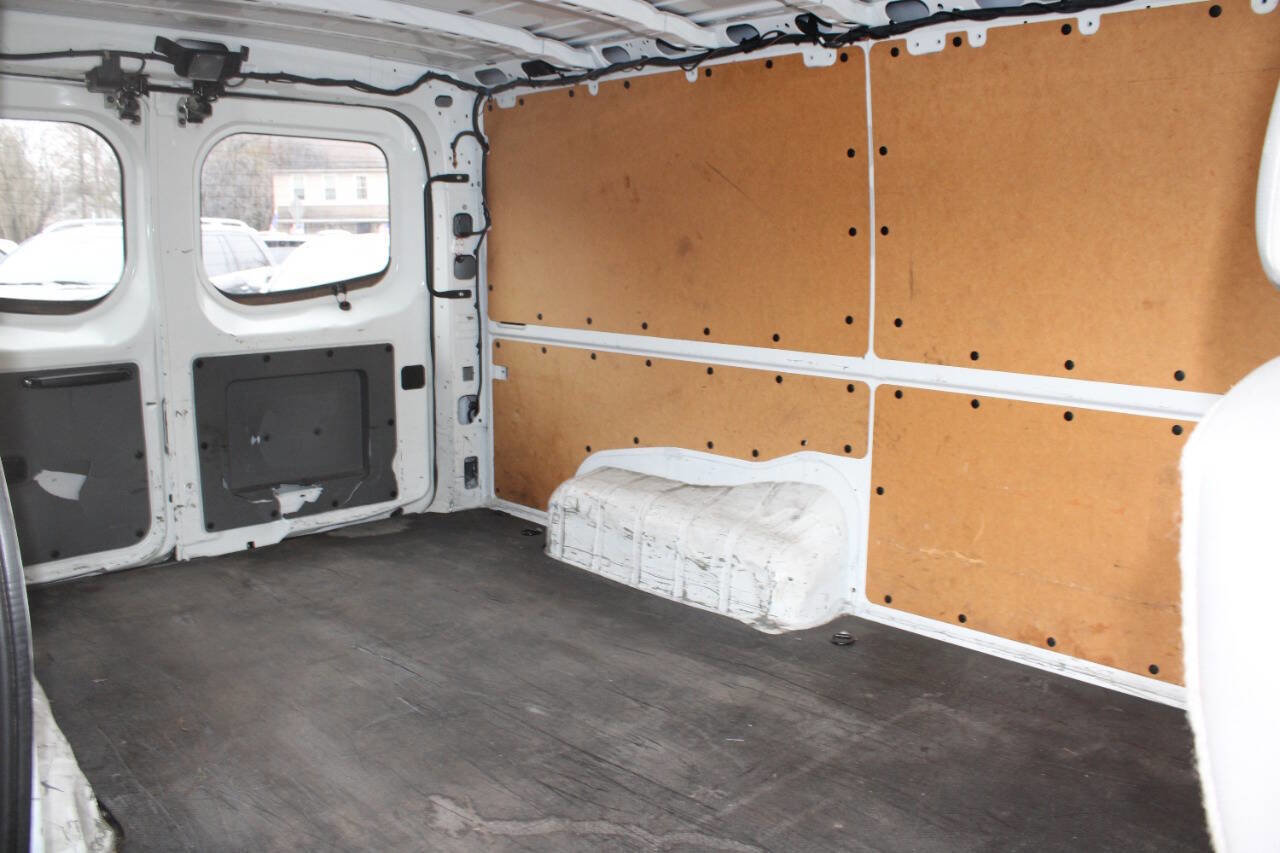 Used 2017 Nissan NV 1500 SV w/ Back Door Glass Package image 18