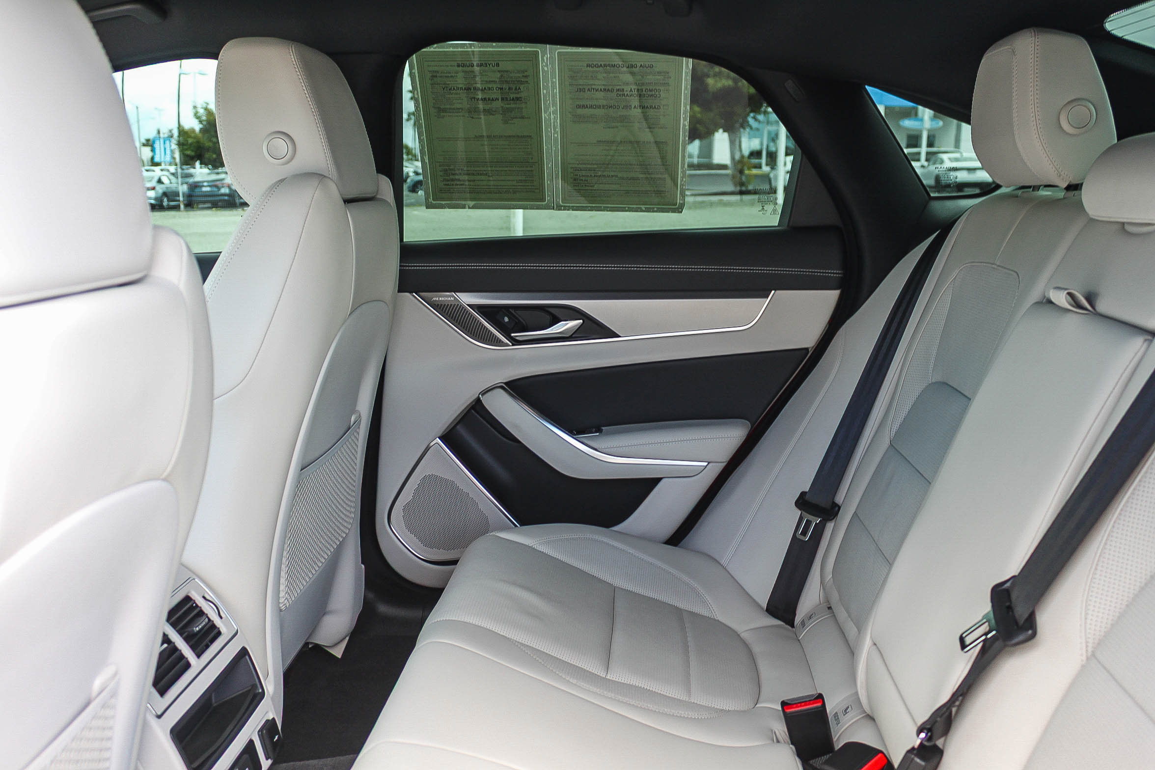 Used 2024 Jaguar XF R-Dynamic SE image 20