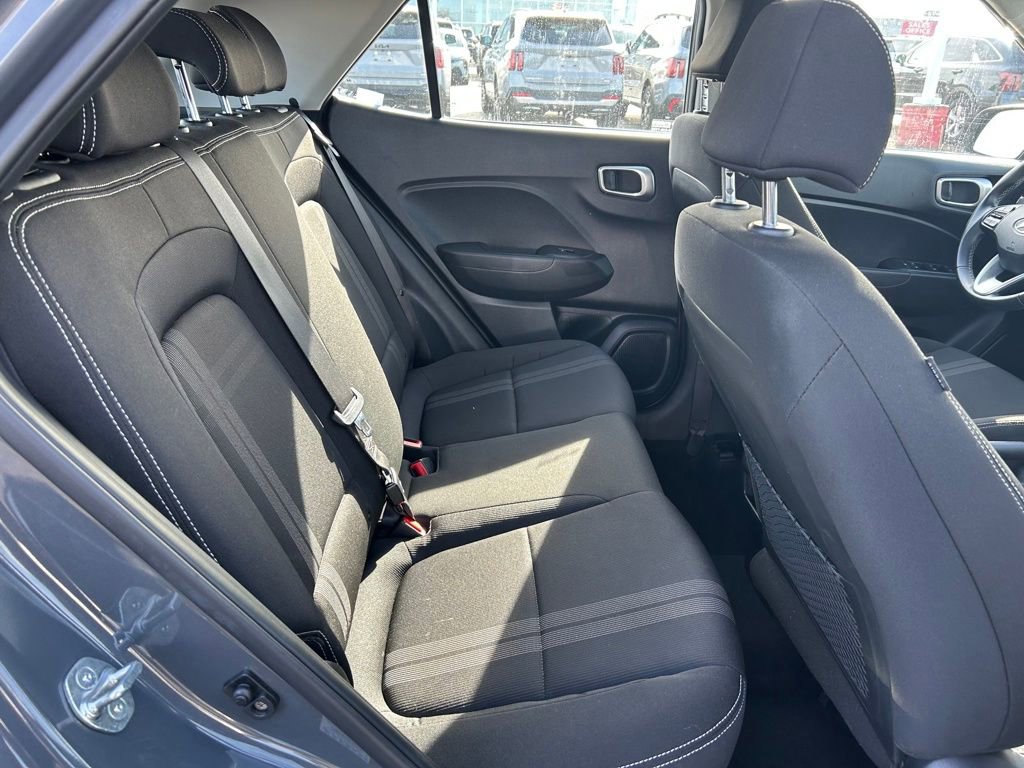 Used 2024 Hyundai Venue SEL image 24