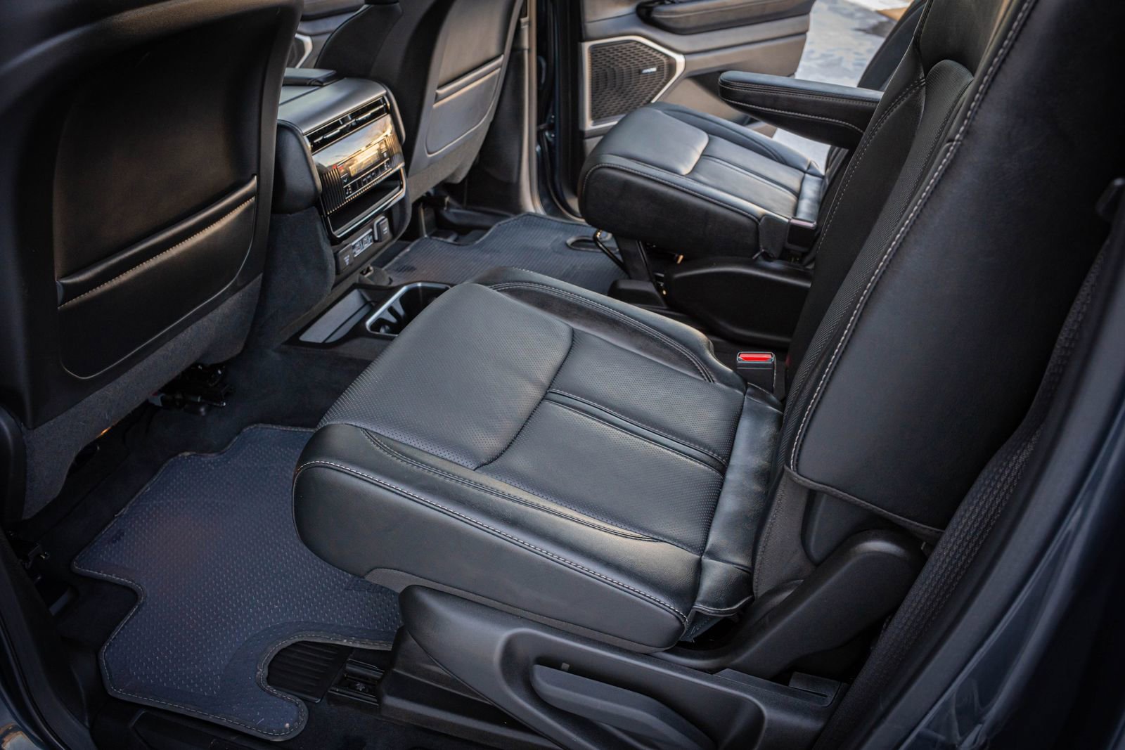 Used 2023 Jeep Wagoneer Series II image 26