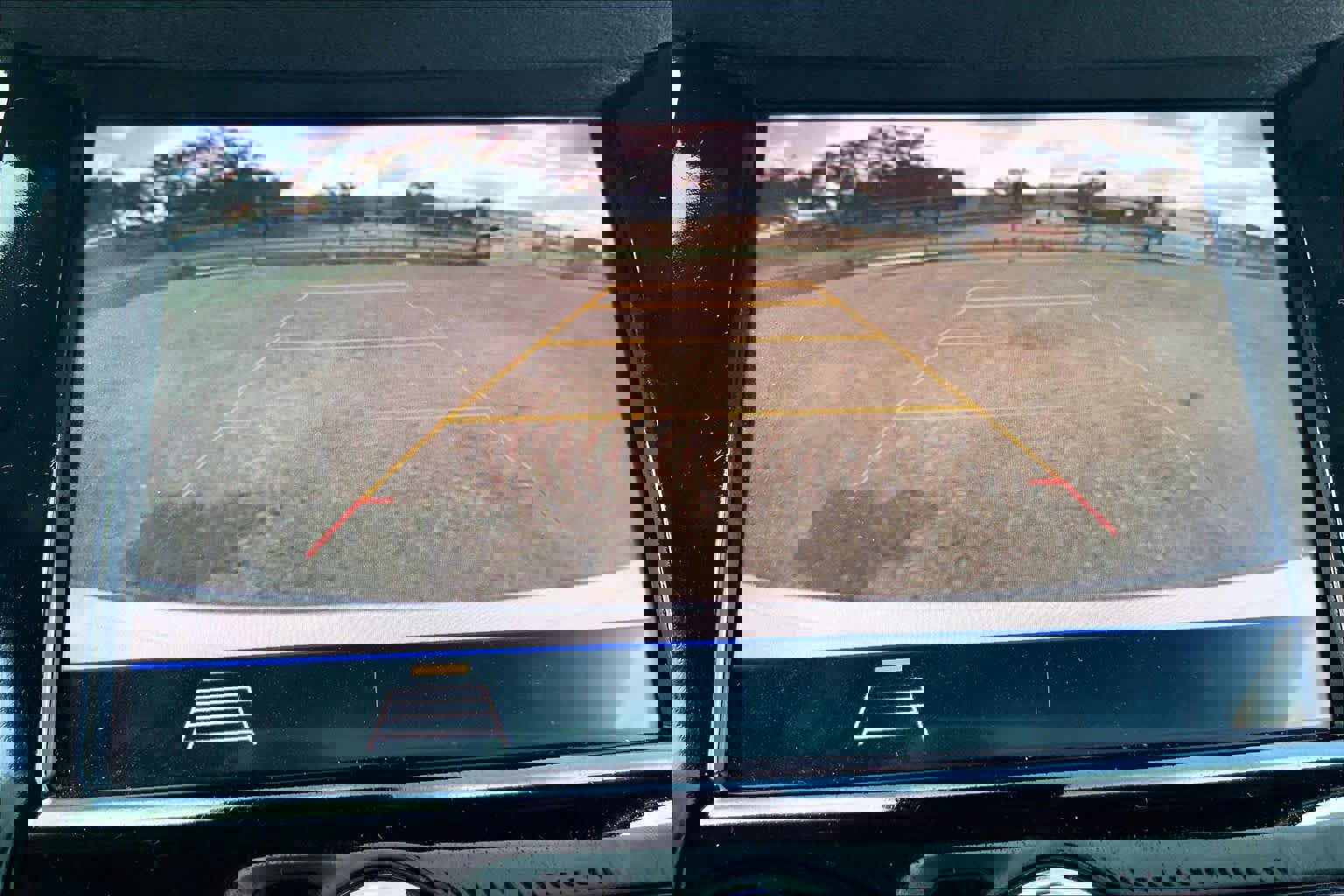 Used 2020 Chevrolet Trax LT image 25