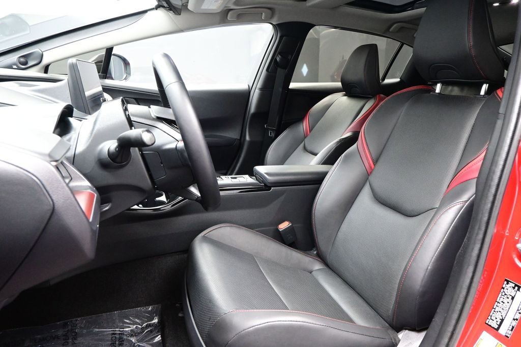 Used 2024 Toyota Prius Prime Premium w/ Advanced Technology Package FWD image 8