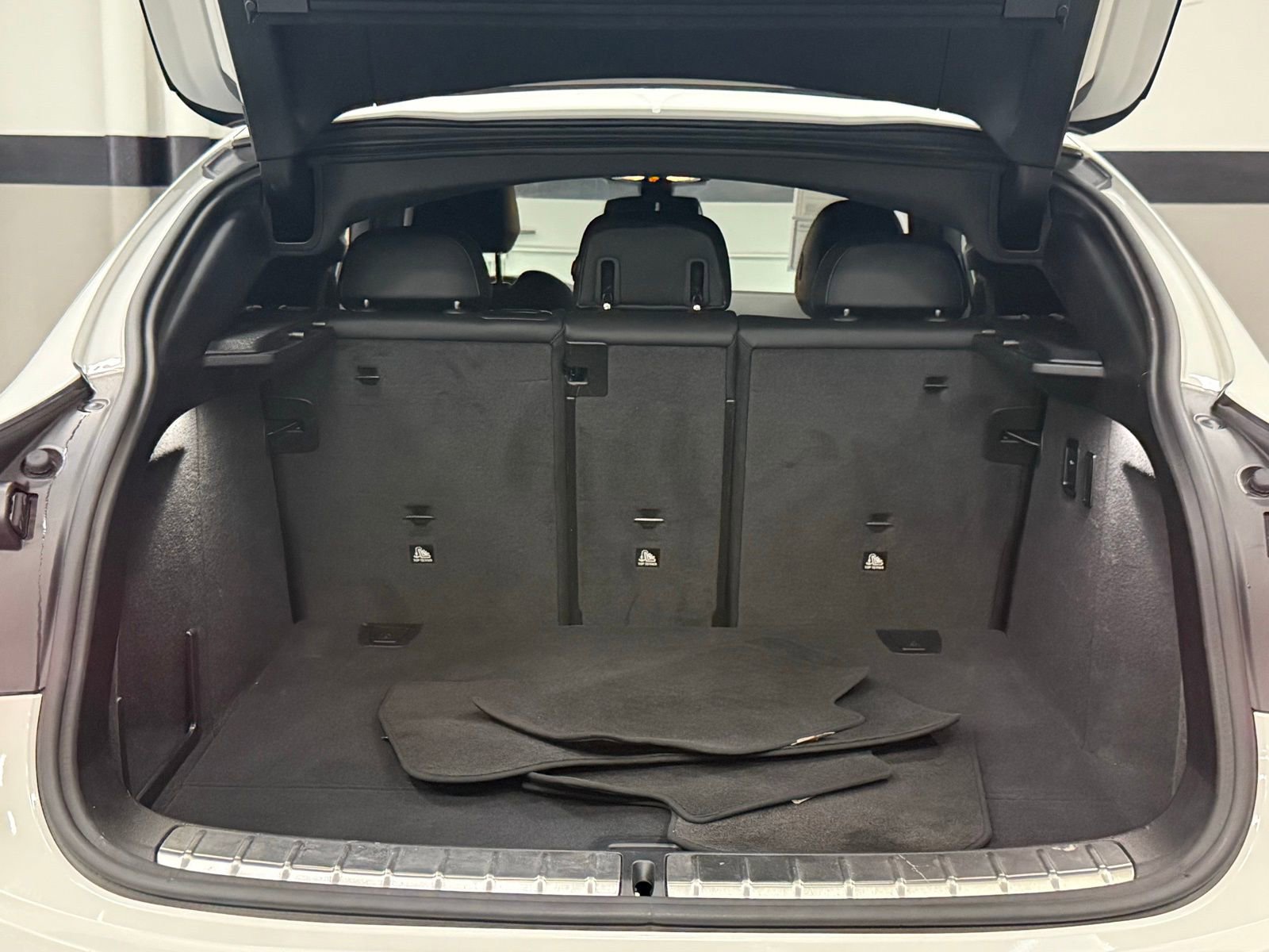 Used 2023 BMW X4 xDrive30i w/ Convenience Package image 14